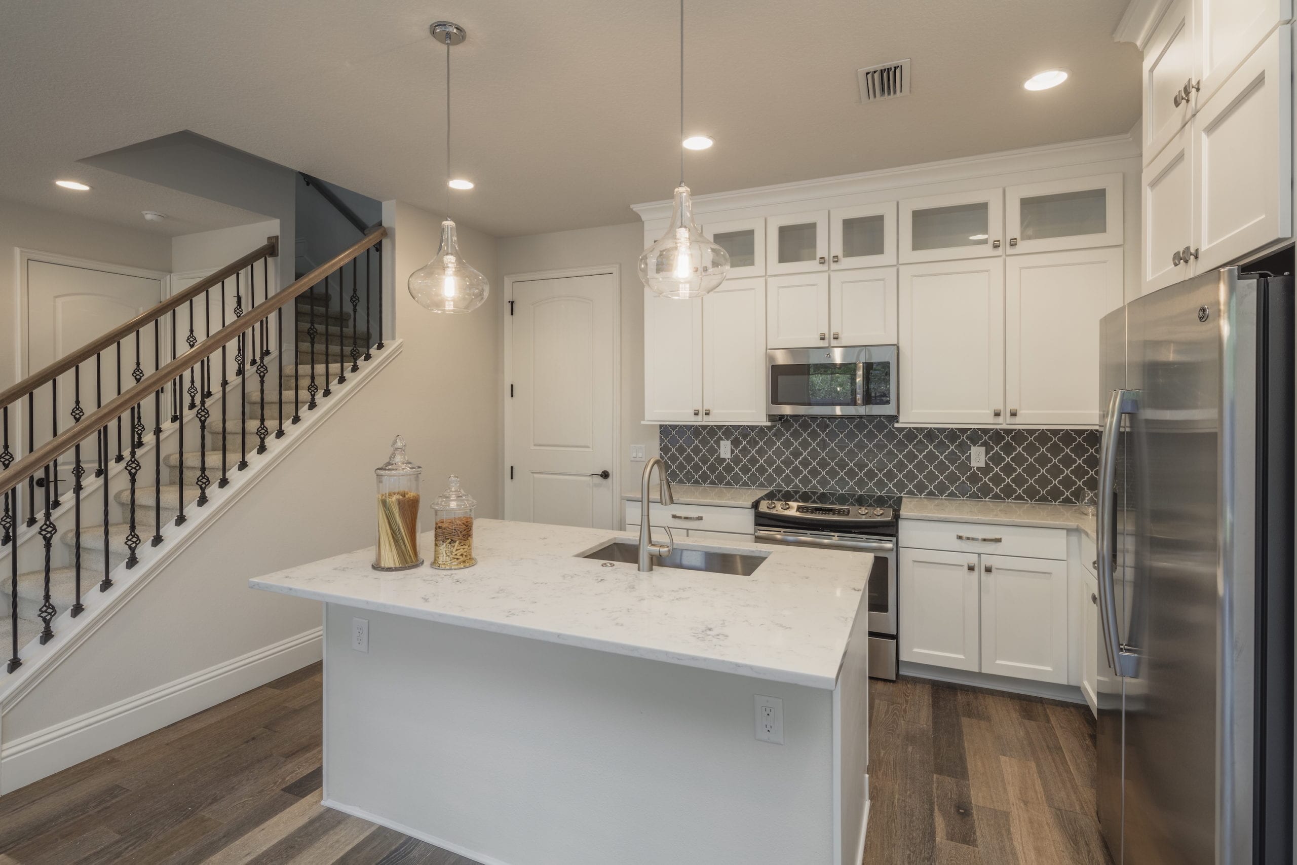 Corbelo – 1734 Ridgewood – 07